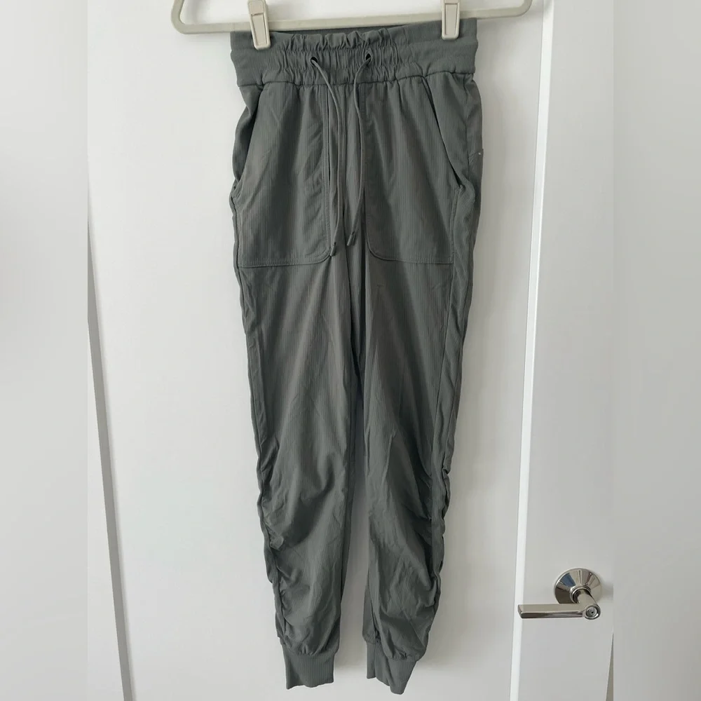 Lululemon Beyond the Studio Jogger Grey Sage, Size 0